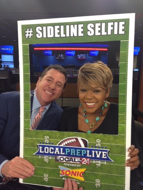 ABC24Memphis's tweet photo. Guess who's excited about #LocalPrepLive? (SPOILER ALERT: @Local24Katina and @Local24Richard π) When you're at Mid-South high school football games, be sure to tweet us your #SidelineSelfie and include that hashtag! https://t.co/6PvSInwjDq