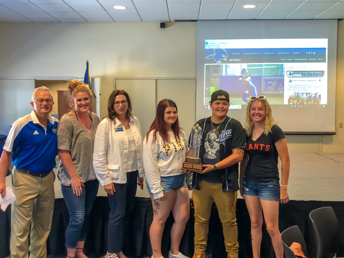 Solano_Softball's tweet photo. Huge congratulations to the 2018-2019 Solano Softball Squad for being awarded the “Four Pillars of Falcon Success” 🏆💙
For dedicated academic excellence, athletic success, and commitment to community service🖤💙🥎 https://t.co/JkS8ZQ0o8M