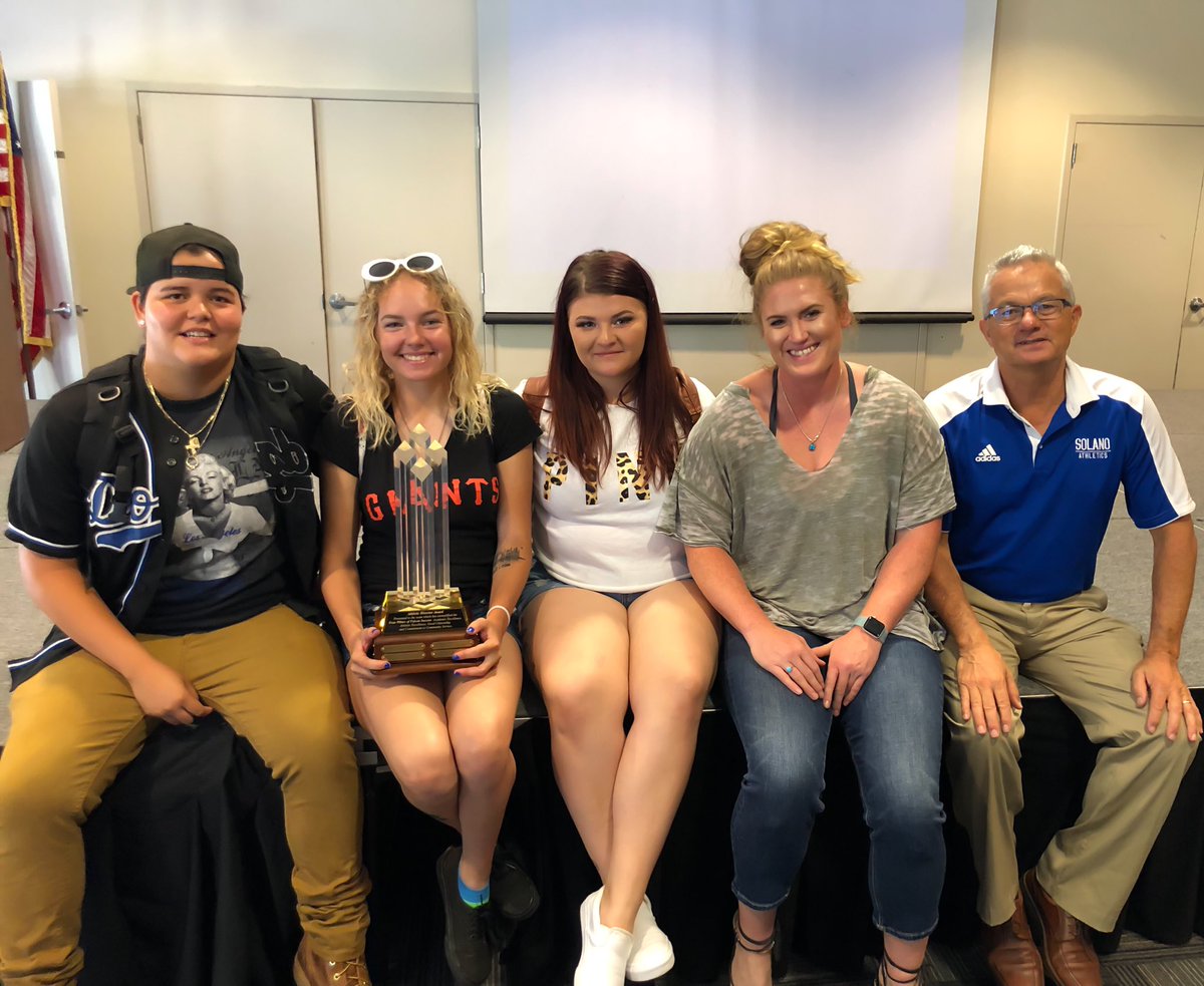 Solano_Softball's tweet photo. Huge congratulations to the 2018-2019 Solano Softball Squad for being awarded the “Four Pillars of Falcon Success” 🏆💙
For dedicated academic excellence, athletic success, and commitment to community service🖤💙🥎 https://t.co/JkS8ZQ0o8M