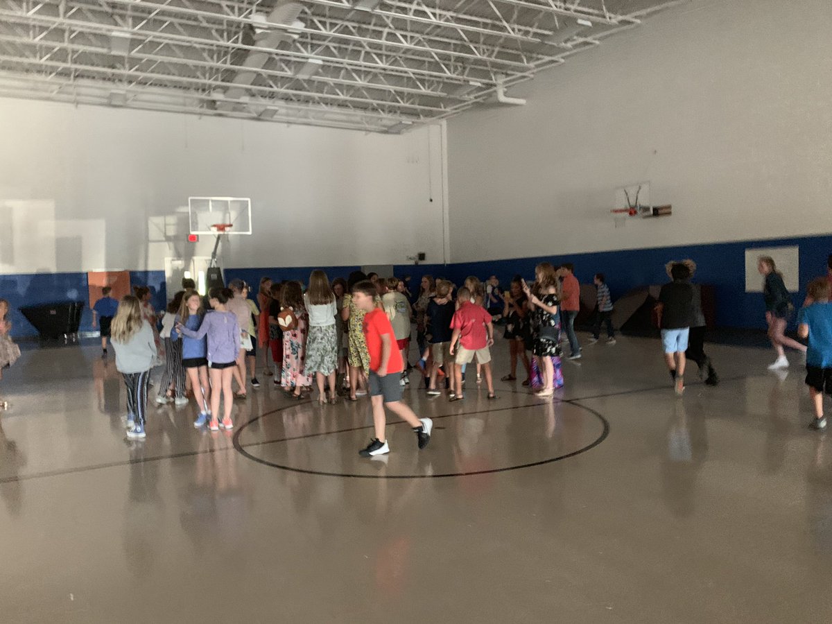 northmiddlestar's tweet photo. Our Stars are having a great time at the Back to School Dance! #dancingwithourstars https://t.co/tzLJ9jlfmc