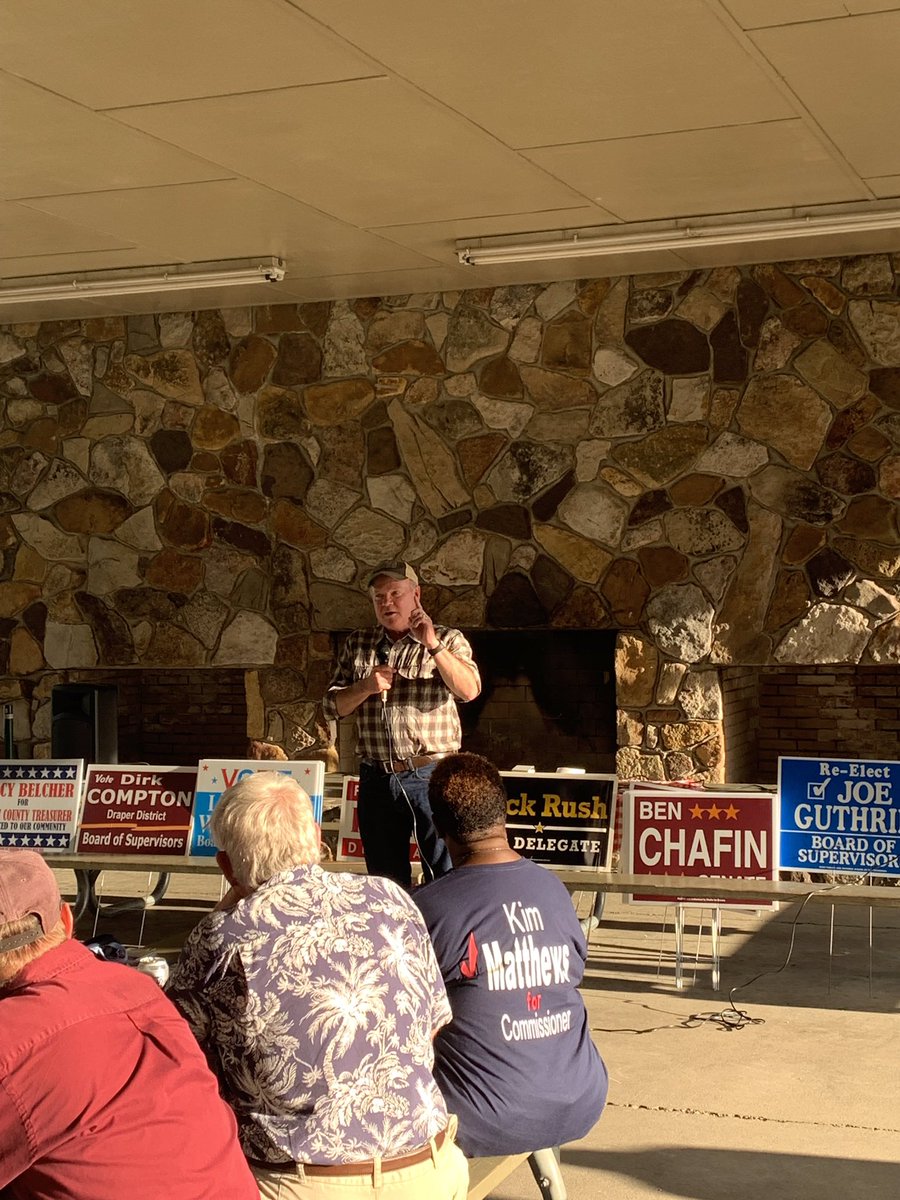 Chafin4Senate's tweet photo. Great to be with the Pulaski County Republican Women's Club for their annual BBQ. Wonderful gathering of members of our community, supporters, and dedicated friends including @nickrushva , @ForrestHite, and our local candidates. @PulaskiVAGOP is fired up to win in November. https://t.co/BtWTssp9G7