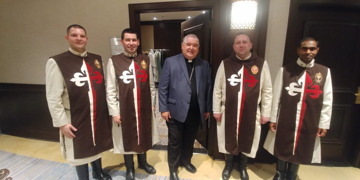 heralds_herauts's tweet photo. First day at the Marian Conference #heraldsofthegospel #herautsdelevangile #marianconference #catholic https://t.co/8iOovufdOs