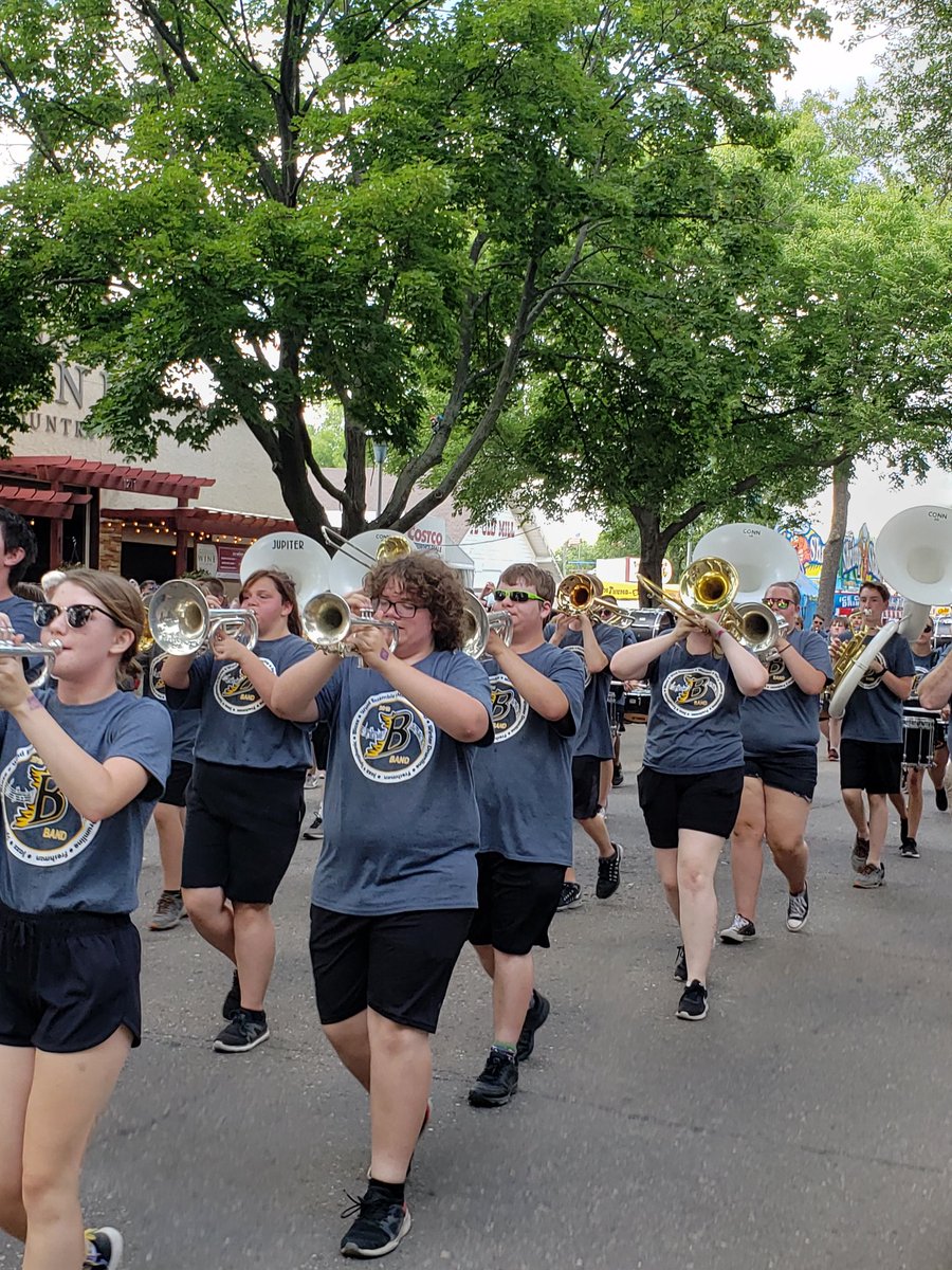 DaveHelke's tweet photo. Always a joy to see @BurnsvilleHS Marching Band @mnstatefair parade! #goblaze https://t.co/hUj8LUKVXr