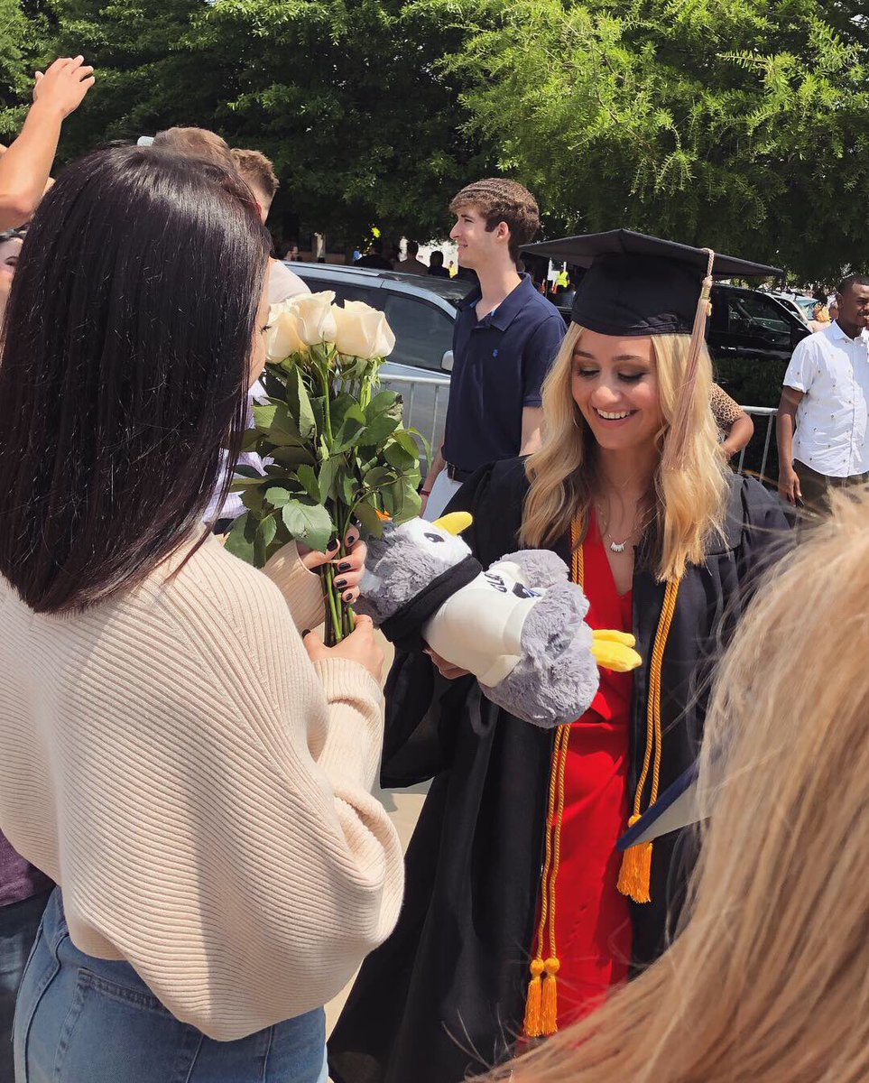sydhink7's tweet photo. Happy Birthday to literally one of the strongest people I know! Her faith and huge heart amazes me.  I look up to her and hope to be as amazing as she is one day. I am so incredibly lucky to get to call her my sister in law!  @MorgaaanMorrow I love you lots 💟 https://t.co/gxxOMWkJbX