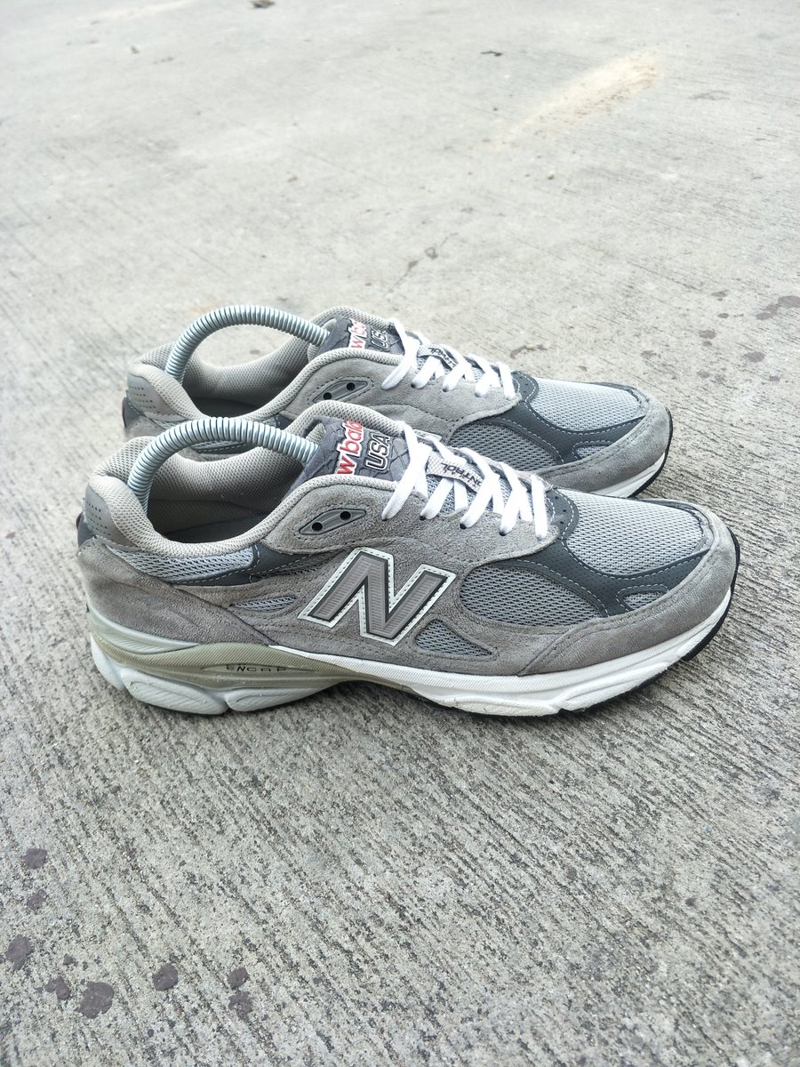 BalancebyJo's tweet photo. New Balance 990 v3 maed in USA
Type D / M  Size: 8.5us / 42Eu / 26.5cm
หน้าเท้าD

Price: 1490 baht  FreeEMS🔥
สภาพแบบนี้อย่าคิดนานครับ หล่อๆ. บอดี้สมบูรณ์มากไม่มีซ่อม พื้นเต็มๆ เชือกเดิม ซอฟเดิม รีเฟรคเต็ม ใครหาอยู่จัดเลยครับ ไม่มีตำหนิ https://t.co/OMRKYgVusx