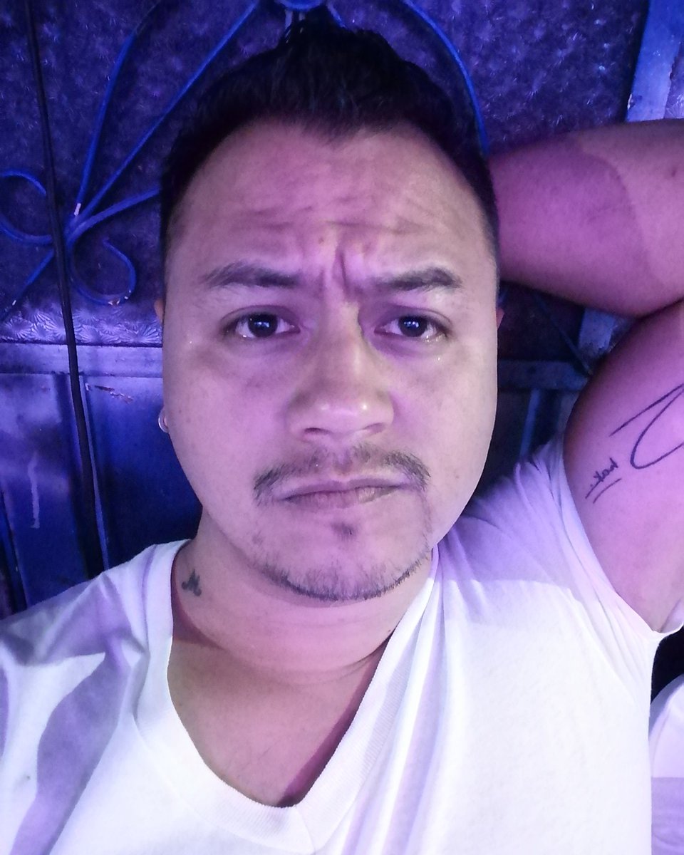 DanyDaz14's tweet photo. Y sé que ya te cansaste de conocer a toda esa gente que es tan trivial...
Que solo busca placer carnal!!! 🤷🏿♂️🤦🏿♂️ #cacheton #pelonchas #chacalillo #jotillo #juandiego #pathetica @pxndxmusic https://t.co/nnKzlCa1ea