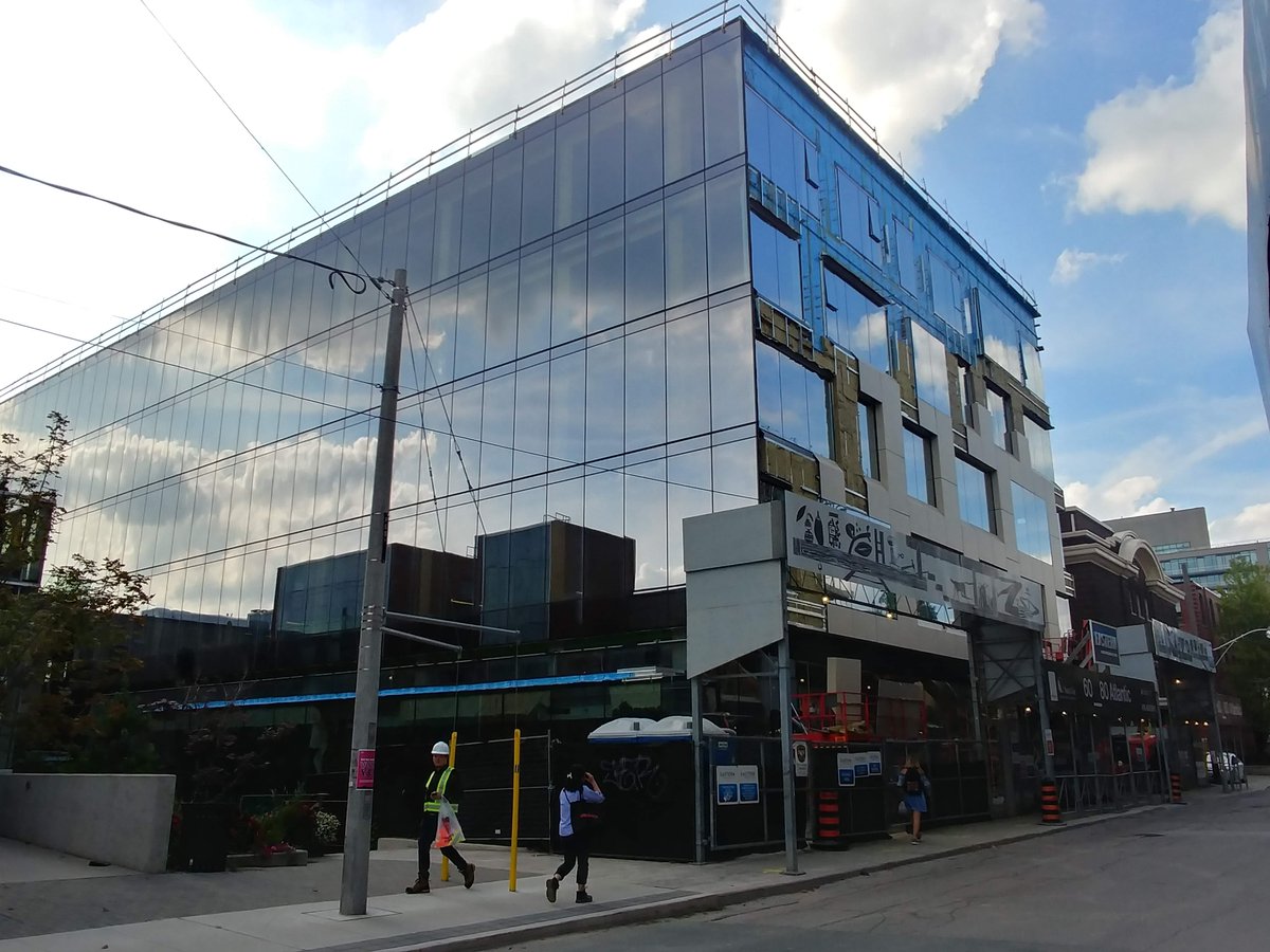 Urban_Toronto's tweet photo. 80 Atlantic walkthrough offers preview of timber interiors. https://t.co/VmEWMxahvG #Toronto #development #architecture #construction https://t.co/saELWo7MHL