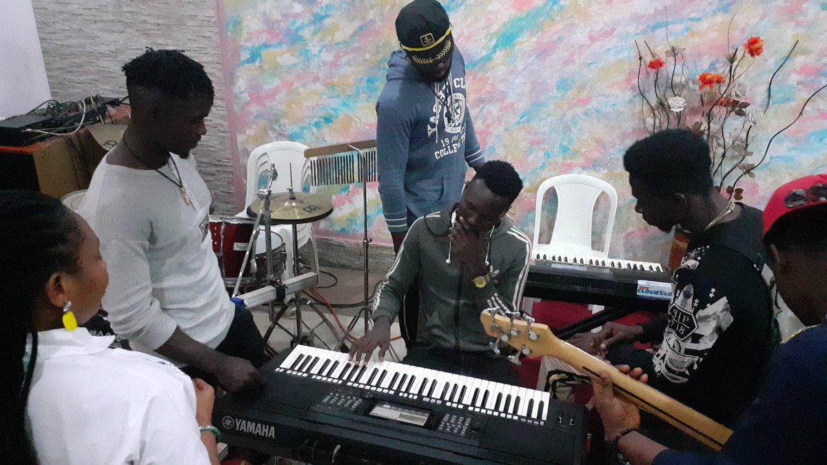 justinenahoro's tweet photo. We long for more of you Jesus.  
We are Jesus on da street...💯💯📢📢
@JDS_Experience 

#JDS2019 #JDSRehearsal #JDS30MinsWorship #JDSSeason5 #JesusOnDaStrt #JesusOnDaStrtSeason5 https://t.co/fjD3Z1iZRK