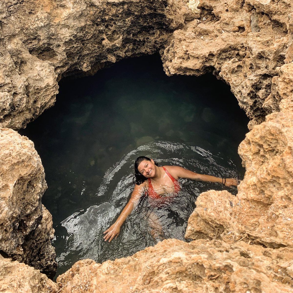 CynthiaCarla9's tweet photo. Dare to be brave 🌊 https://t.co/YVXiHGzQcJ