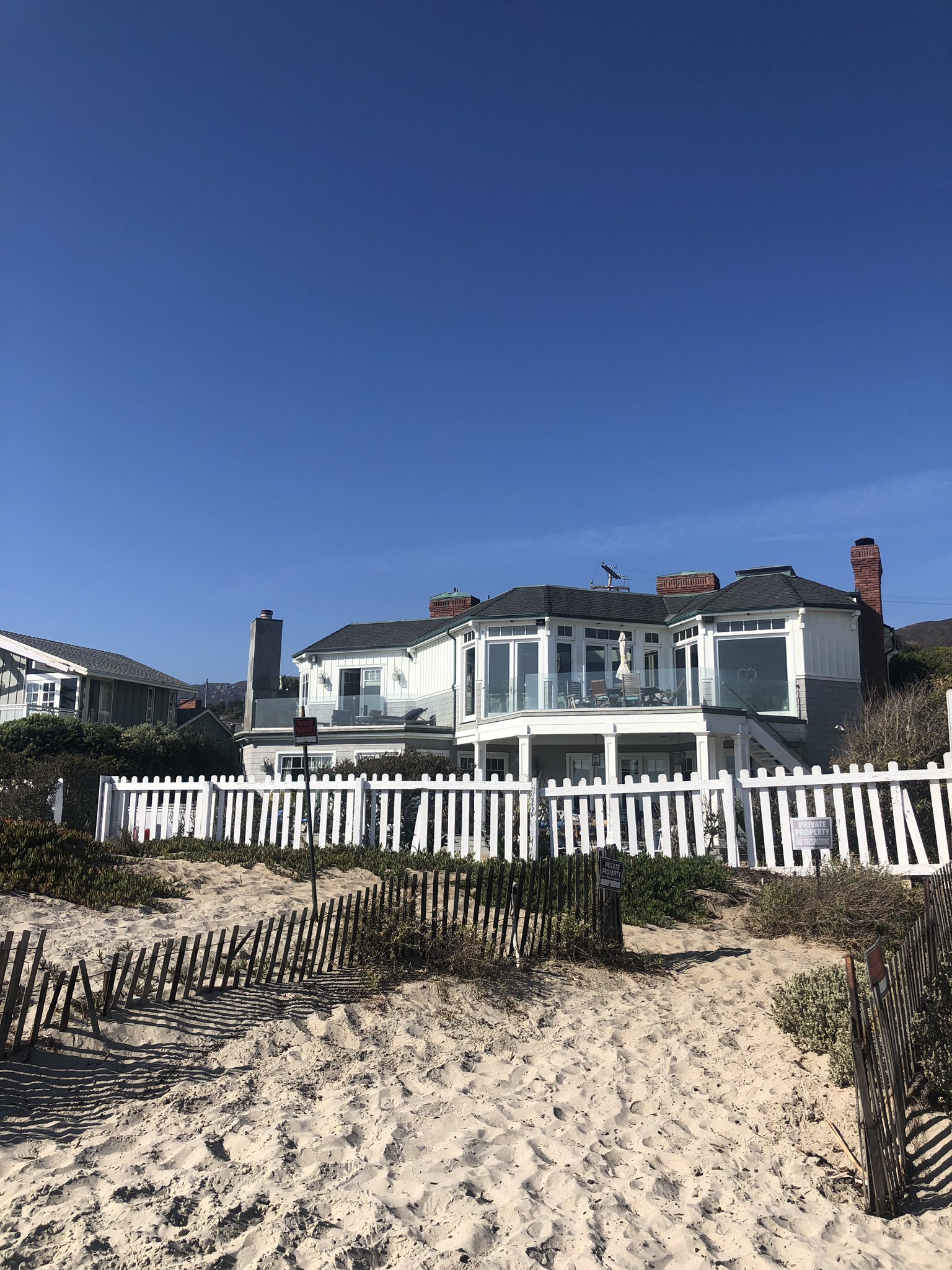 Miley Cyrus Edition on Twitter "Omg y’all the Hannah Montana house