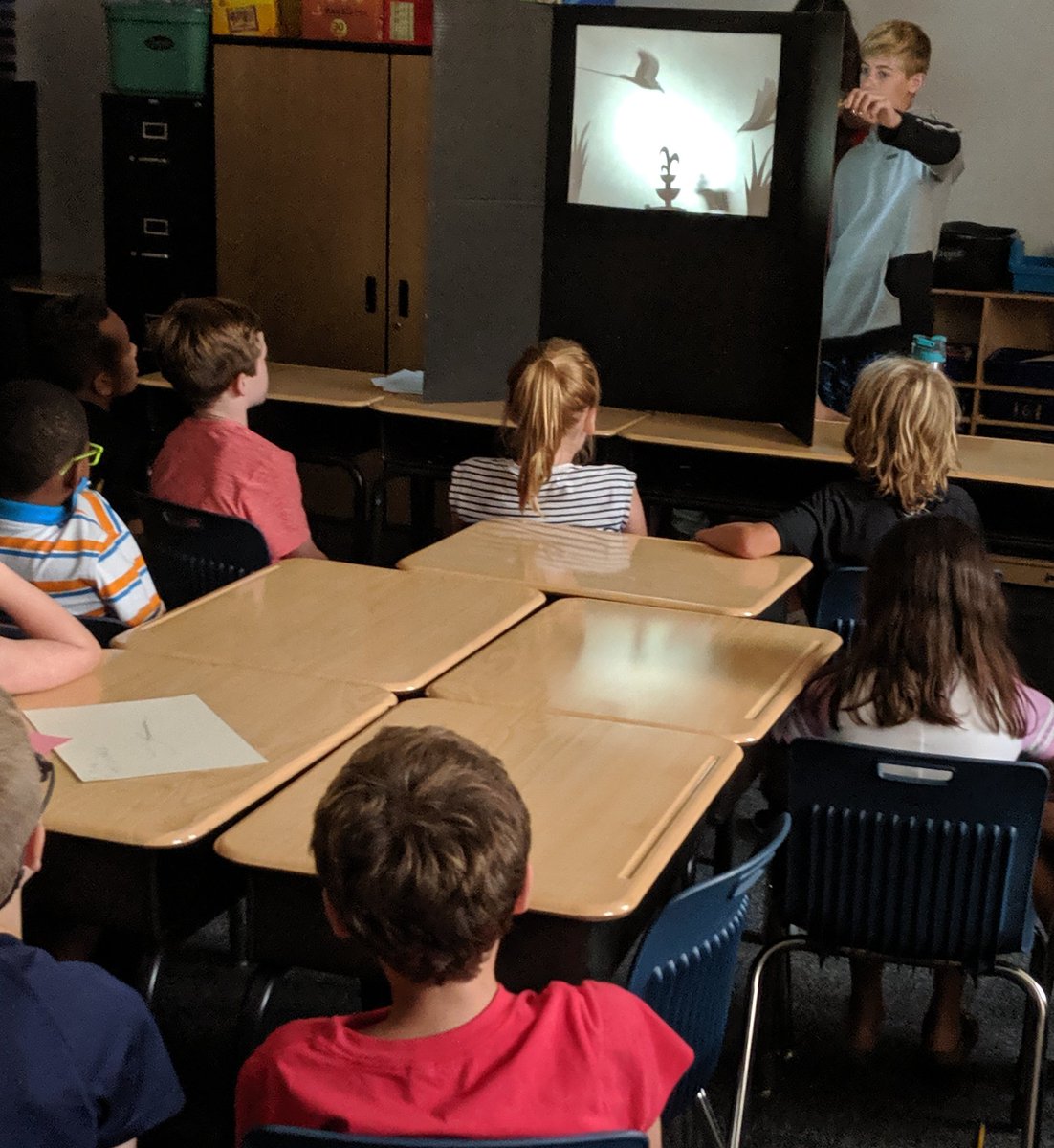 rwhite213's tweet photo. LMS art friends share their shadow puppetry. Feeder Friends #teamLES #FriendInMeBV #bvschools @leawoodmiddle @LeawoodLeopards https://t.co/Im6qcwkTtY