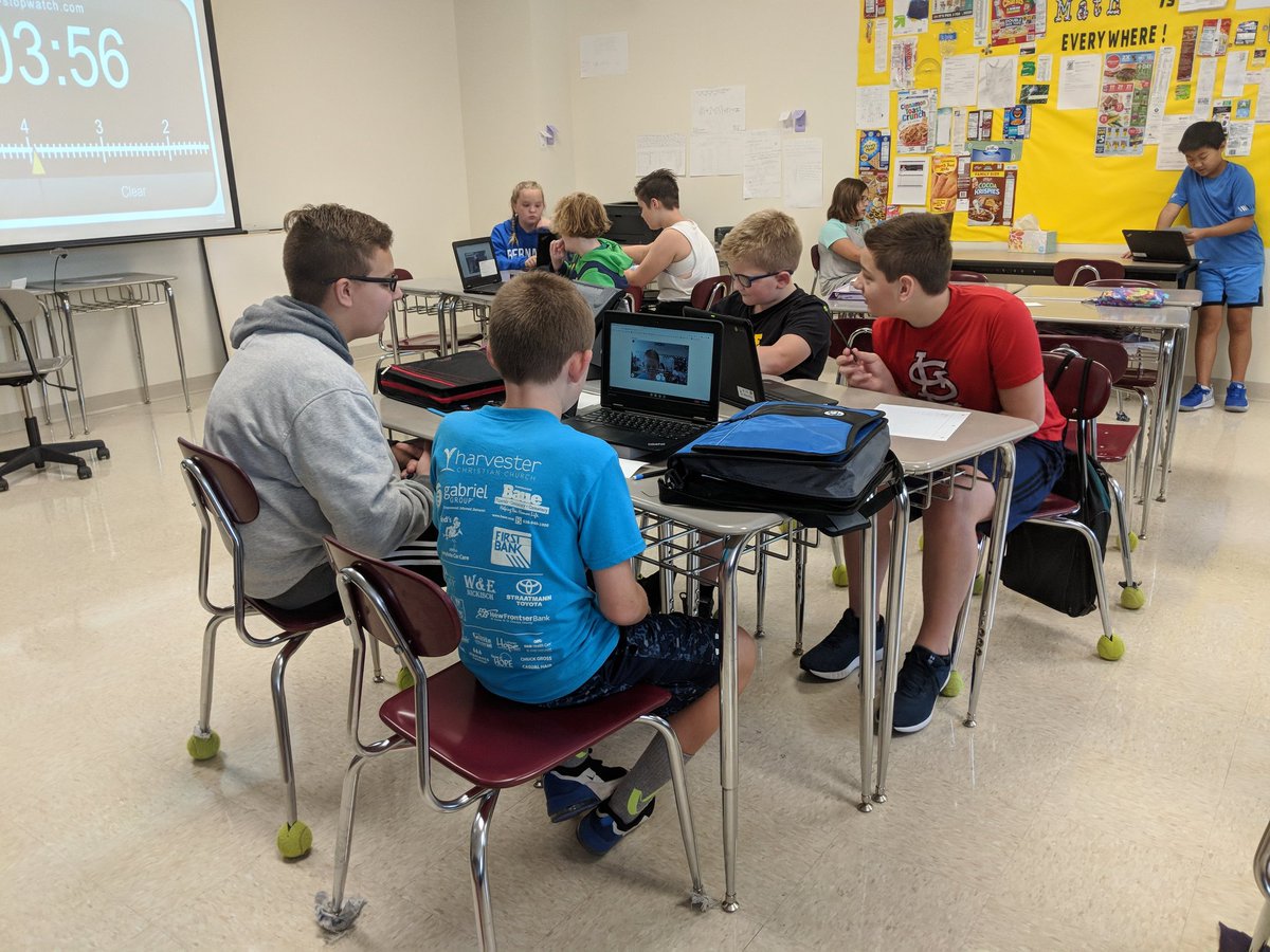 McMath_BMS's tweet photo. Students were introduced to integers while estimating the warmest and coldest cities around the world. Some learned that the southern hemisphere is enjoying Spring and I learned more about flipgrid. #BMSPatriotPower #thisolddoglearnsnewtricks https://t.co/dO9nJxrl0b