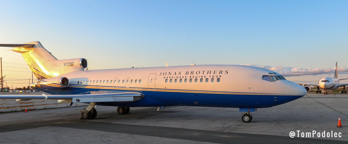 TomPodolec's tweet photo. PHOTOS Jonas Brothers’ ride for their #HappinessBeginsTour.  They arrived in Toronto earlier today for their concerts tonight and tomorrow night. 
N30MP Boeing 727-21 https://t.co/IJR0jPgvrs