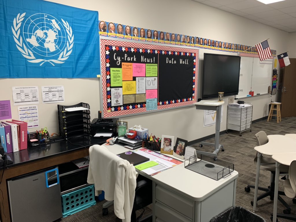 Andrea_Jordan's tweet photo. Classroom transformation DONE & ready to receive my Tigers 🐯 on Monday! LET’S GO!!! The incredible promise of a new school year...🏫✨🍎📚 #CDISDspirit #RockthePark @CypressParkHS @CyFairSSS https://t.co/T551OaRo3p