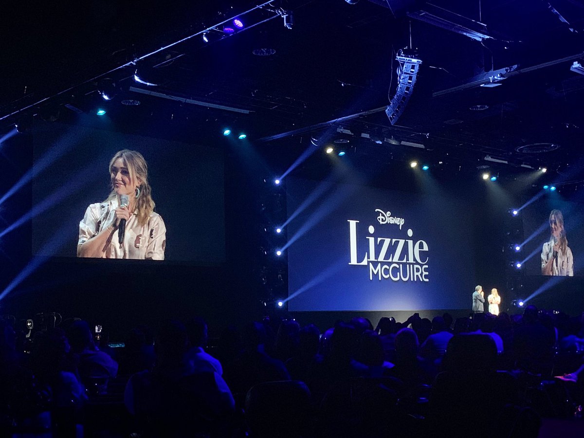 ImLizzieM's tweet photo. She’s back #LizzieMcGuire https://t.co/449ofm35aD