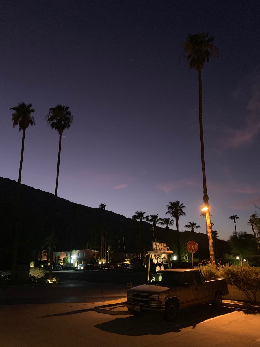 b_soarchitectes's tweet photo. Palm Springs - California https://t.co/rWC18qDBBT