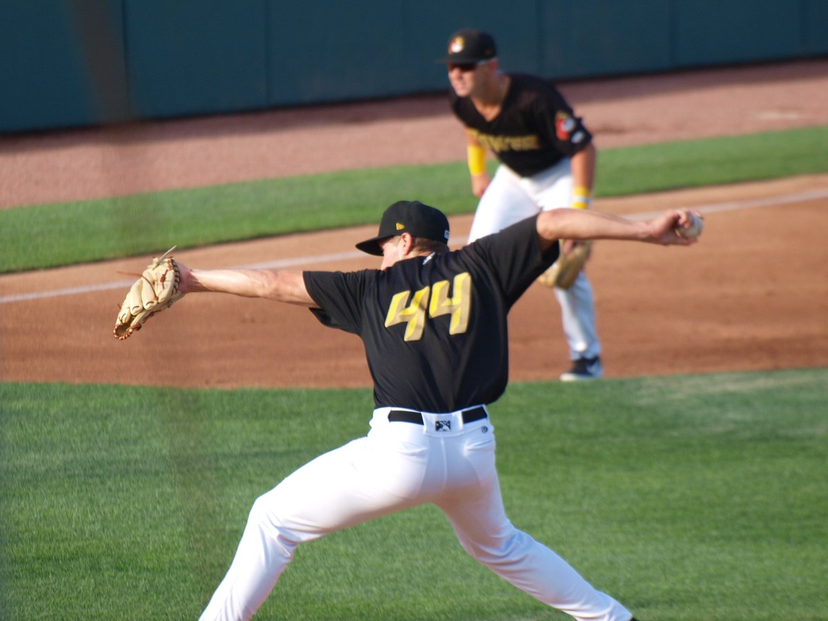 dirtybirdscwv's tweet photo. The best things come in pairs, right?

Well, @mattmartin8484 certainly thinks so! For the second straight start, he has fired six scoreless innings!

1-0 Power as we move to the bottom of the sixth. #PowerUp https://t.co/KryA9T17jM