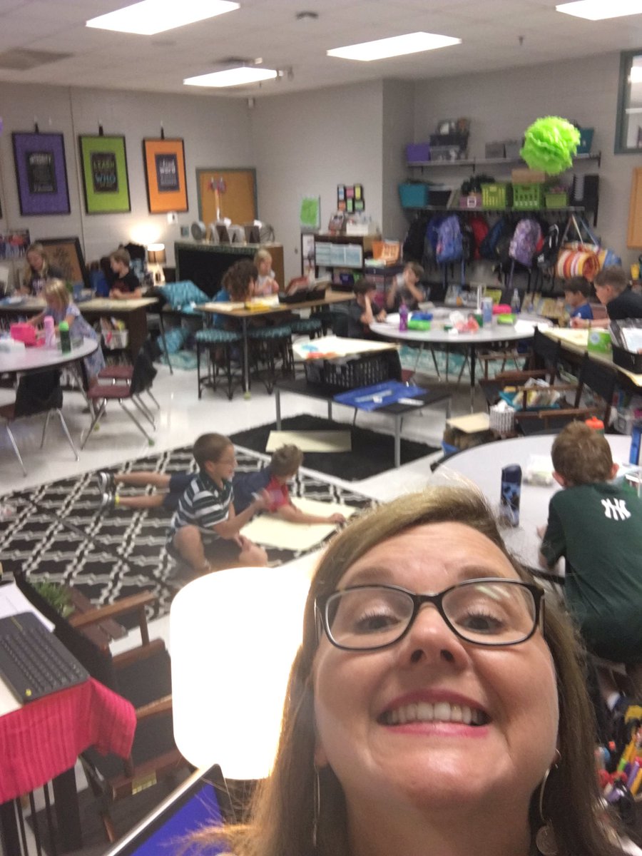 5thgradeb123's tweet image. Matter investigations #temperature
#solidliquidgas @2ndgrade123 @MVESGainesville