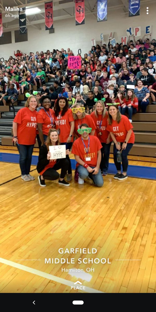 foxhistoryclass's tweet photo. Successful back to school pep assembly and dance! 

#BigBlueOnTheMove 
#YeahImAGriffin https://t.co/Qvb0PsFiWZ