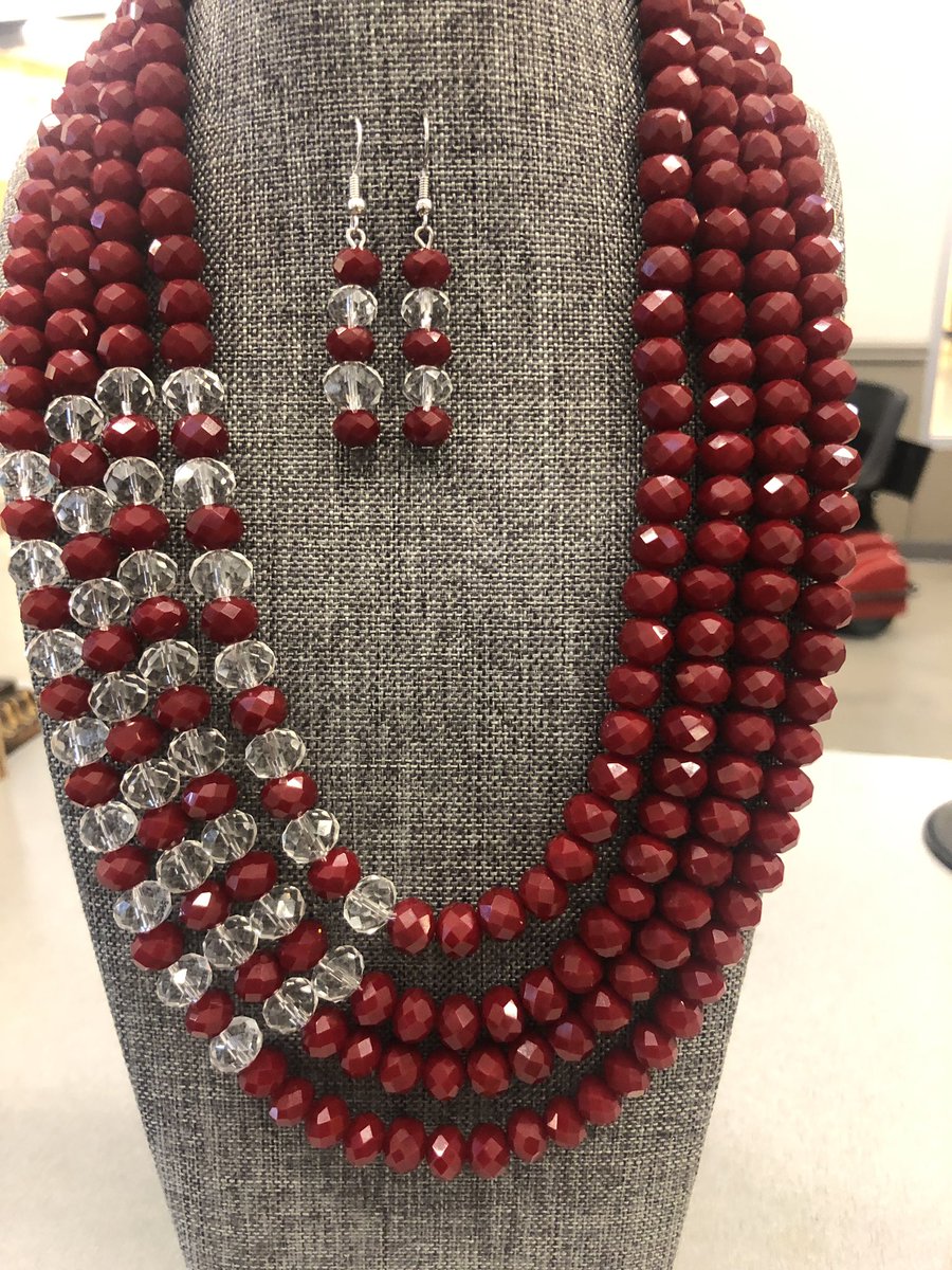 ej_llc's tweet photo. Crystal 4 Layer Necklace in
Rich Red (Handmade)

#richred
#rednecklace https://t.co/Wil7cU8q83
