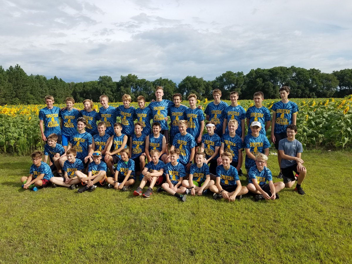 10Hardie's tweet photo. Come to Bluestem tomorrow to watch these guys run at 10 Am. We have a very young and inexperienced squad. Your help is always appreciated. #FNXC #FARGOSCHOOLS https://t.co/cRMXUqOJVK