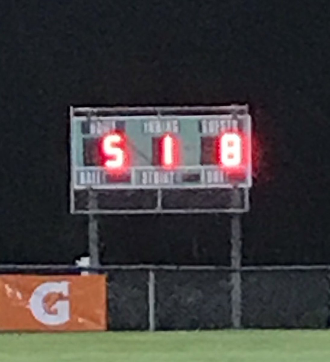 AthleticsU19's tweet photo. Another solid win for the Tavi girls.  8-5 in 7 great innings of ball against our Ontario rival Napanee Expess.  @UTMFastpitch @OntarioPWSA https://t.co/lmNvAdHJkc