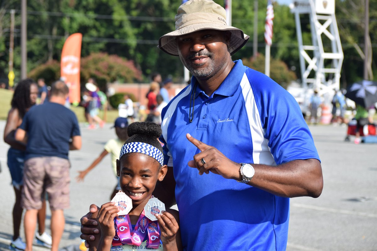 Aven Thomas showing up and showing out in the girls 9 yr old division <a href="/AAUTrackNField/">AAU Track & Field</a> <a href="/djrobinson1022/">Derek Robinson</a> @tysonLGay <a href="/GoSydGo/">Sydney McLaughlin-Levrone</a> <a href="/TGayInc/">Trinity Gay Incorporated</a> <a href="/JoshMooreHL/">Joshua Moore ⚡️</a> - 2nd in 1500m Run with a time of 5:18.16 and 5th in the 800m Run with 2:37.38.  #aaujrogames  #LBC #Podium #TrackGirls #Running