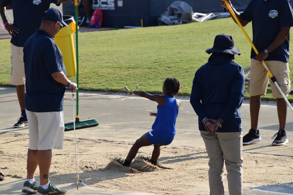 When the babies have that <a href="/Carl_Lewis/">Carl Lewis</a> form! Great job on LJ Tylah and Jordan! <a href="/djrobinson1022/">Derek Robinson</a> <a href="/AAUTrackNField/">AAU Track & Field</a>
@Clewi20 <a href="/TGayInc/">Trinity Gay Incorporated</a> <a href="/Jamaicabrooklyn/">Jewel Duncan</a>  Hard work pays off. #LBC #aaujrogames #JUMP #fieldnation