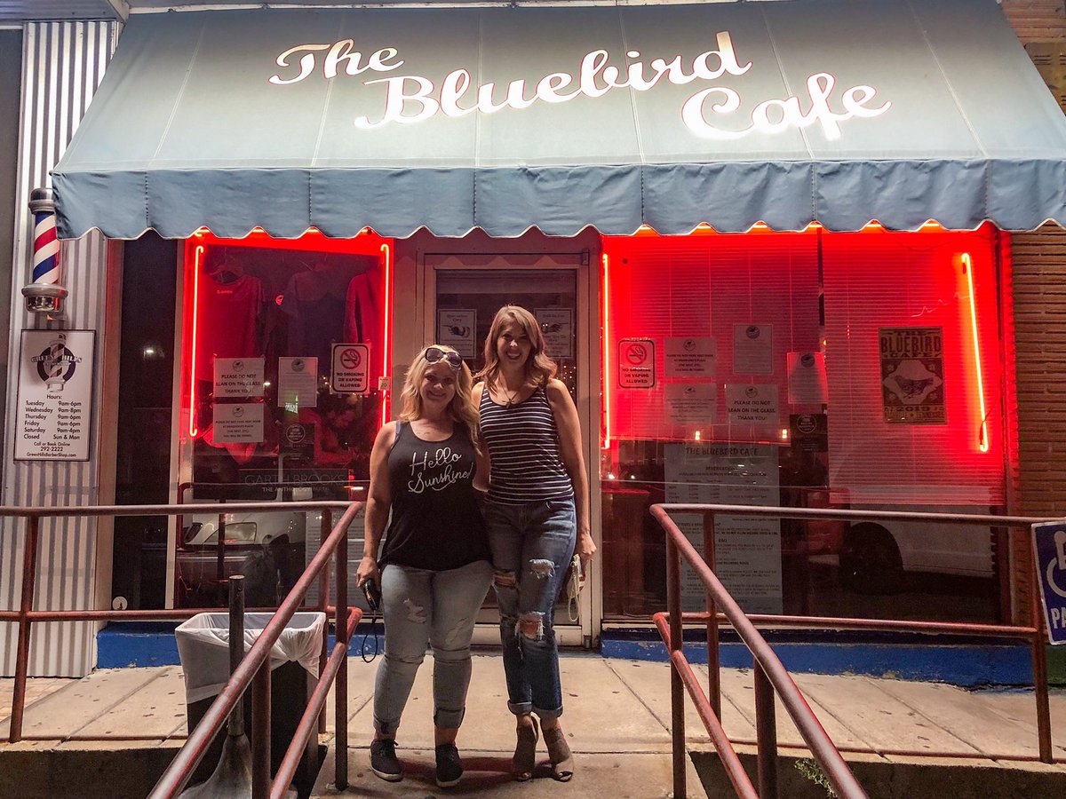 JulesSchlinsog's tweet photo. First in line at @BluebirdCafeTN @TBouliane is determined to get in to see @don_schlitz and @JellyRollJ https://t.co/1jeERRYQ9y