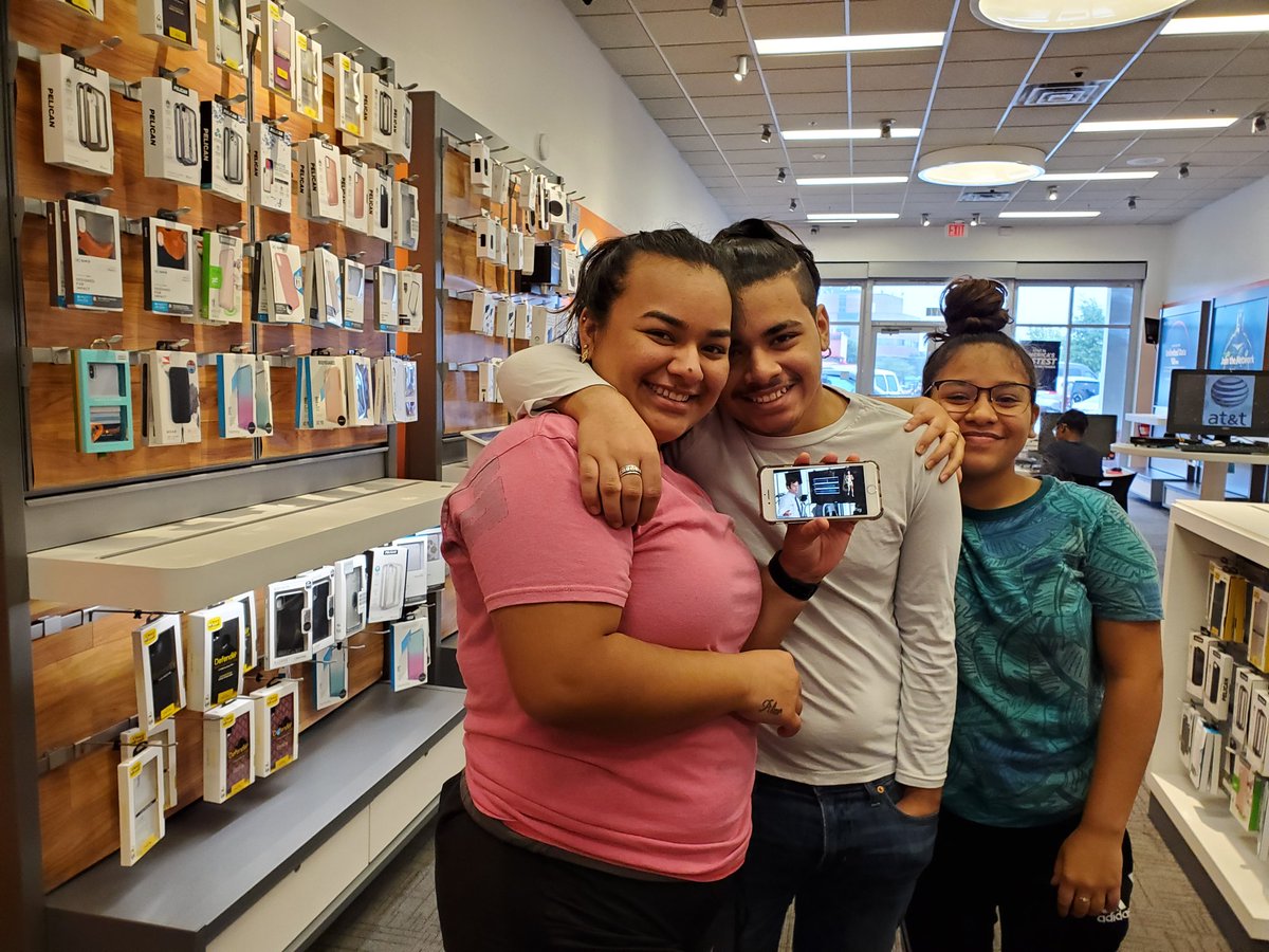 DTV Premium from Beacon earlier today!!!! @DaijuanDavisSr <a href="/404girl/">Betsy Francis</a> <a href="/Ciara_Wills/">cwills</a> @attportablesel1 @ATTPortablesEVD <a href="/JakeAraghi/">Jake Araghi</a> #letsgo