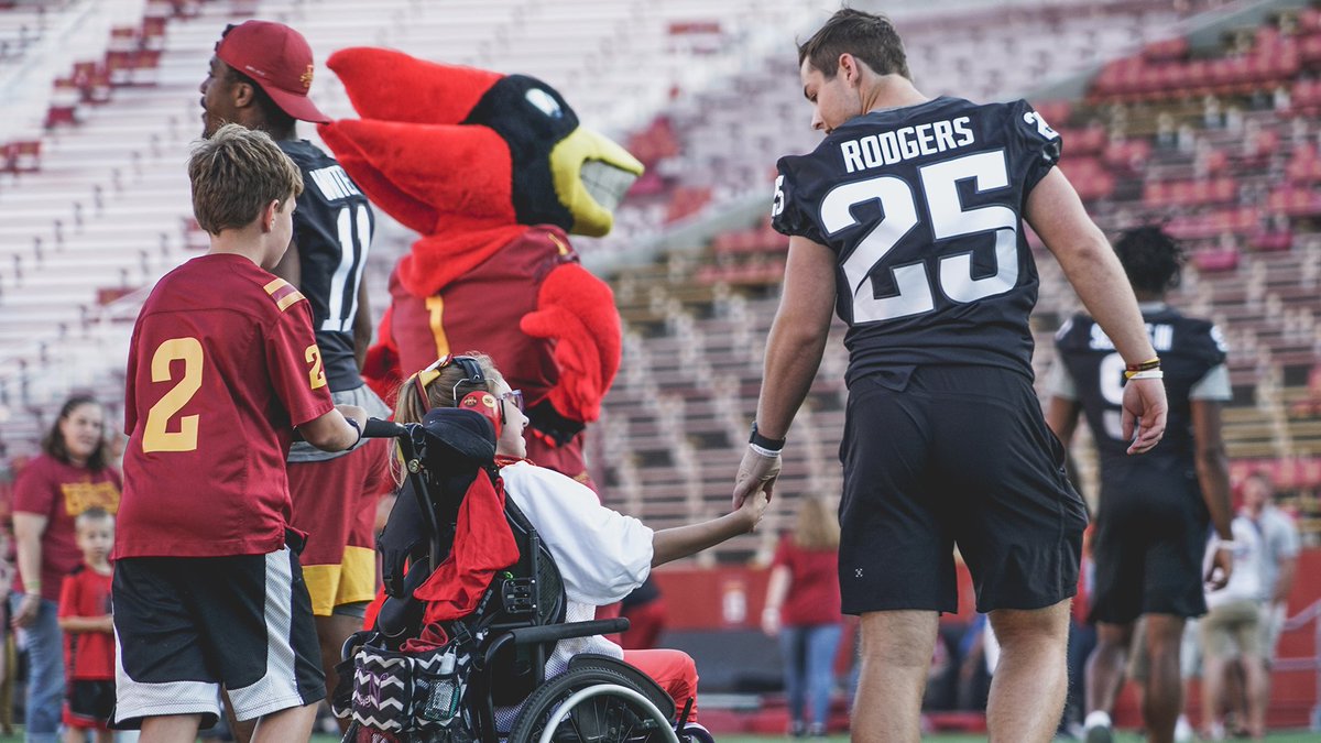 CycloneFB's tweet photo. Victory Day Brings Smiles. 

🔗 https://t.co/7TWMkmLyGy

#ProveIt 

🌪️🚨🌪️ https://t.co/IiUK7GA2a1