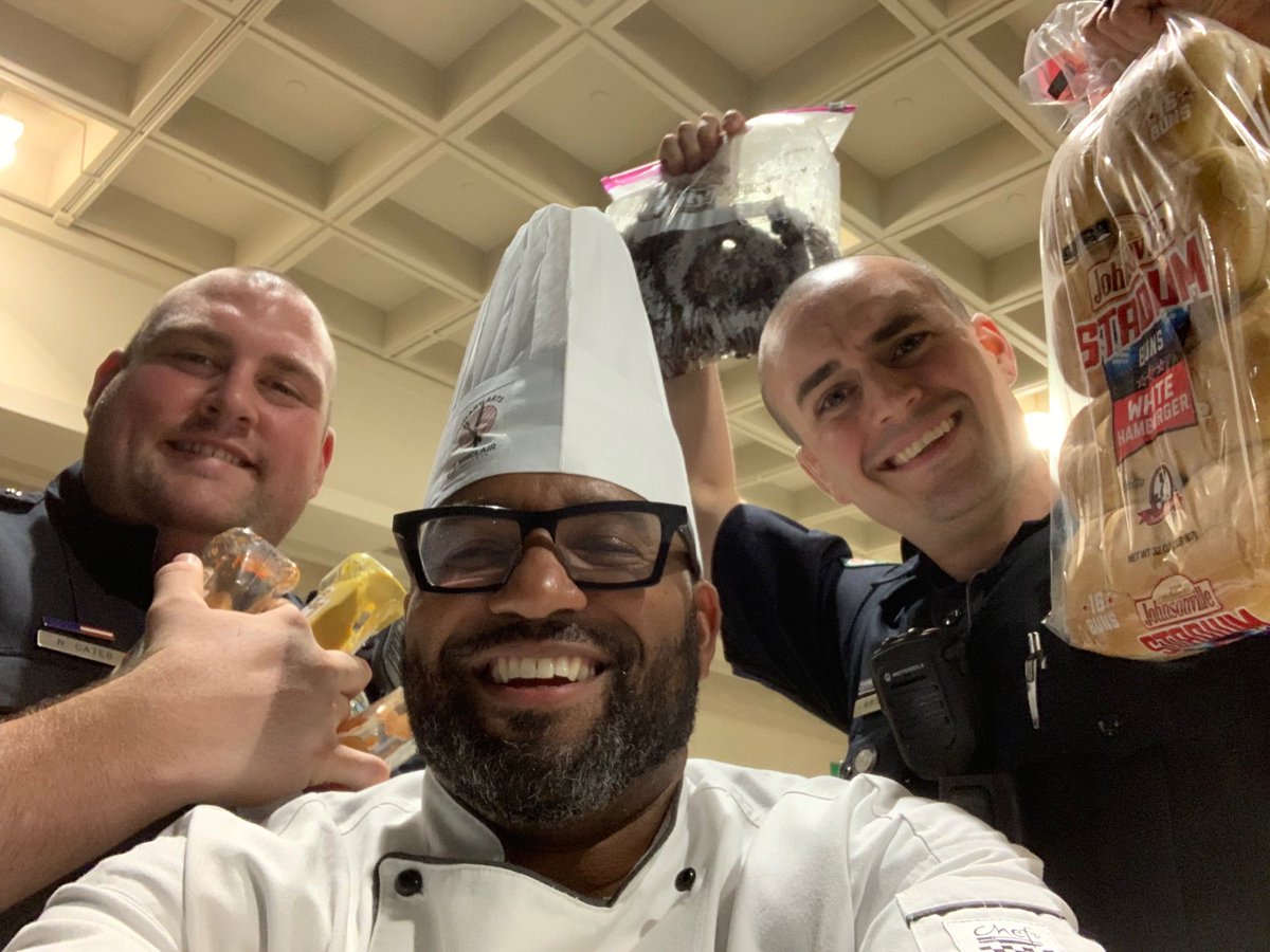 SCChospitality's tweet photo. Our Sinclair officers do so much for us, it was my pleasure to feed them tonight after the Athletics Tailgate! https://t.co/hWtPPJhkDM