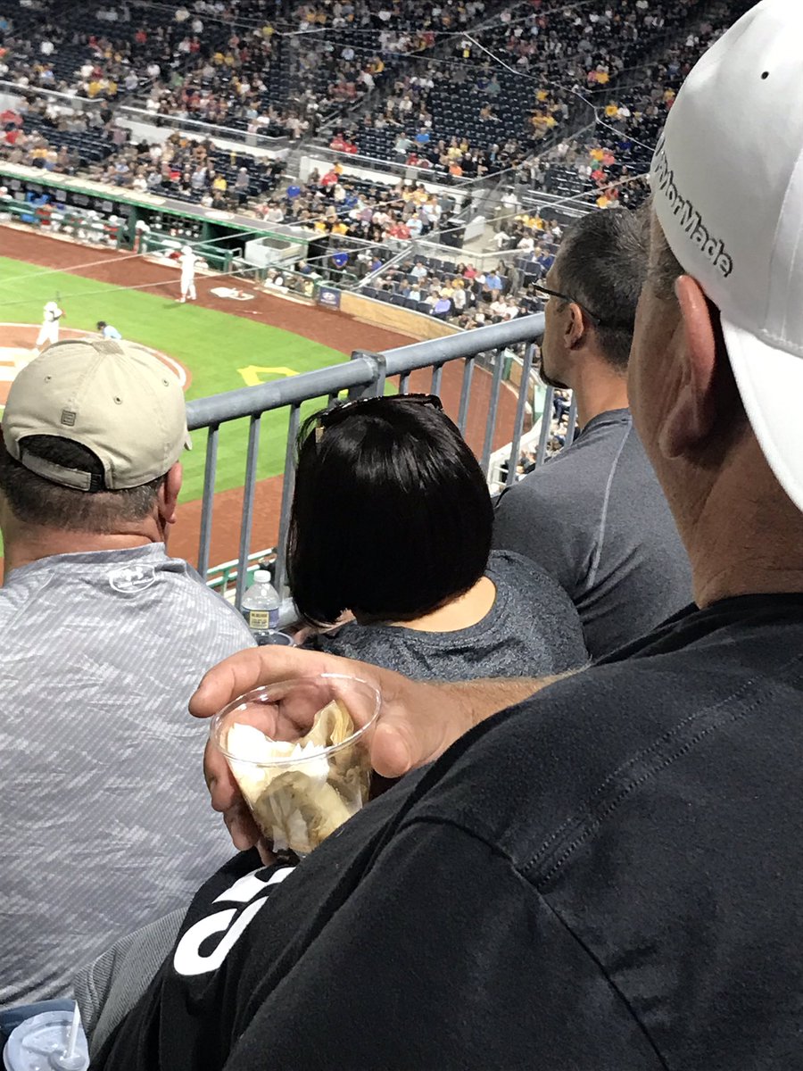 barrymclellan's tweet photo. Where am I?
#Spitter #PackALip #WatchingATrainWreck https://t.co/xm7ljmSqW0