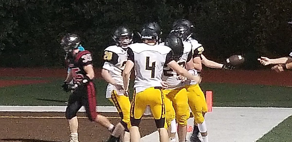 Eagles get their 2nd score against Herculaneum on this 22-yd. pass by Jakob Brand to David Creath who powers his way through defenders into the endzone. #EaglesTakeFlight #FinishTheRunGetTheScore #WorkTogetherCelebrateTogether