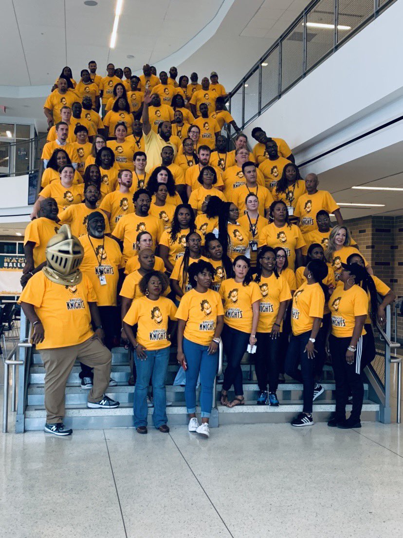 BallouDC's tweet photo. What an Amazing first week of school at Ballou! We are ALL ready to Love, Validate and Prepare our Students for their next phase of Life. Can’t WAIT! #BuildingOurBESTBallou #BackToDCPS #knightsontherise https://t.co/ejLTCYkjb1
