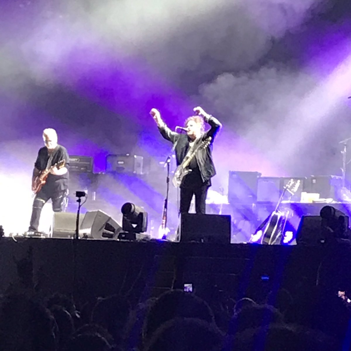 TomSang007's tweet photo. #TheCure à #RES2019 https://t.co/ta5baxX6H6
