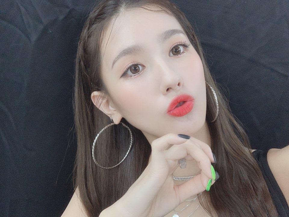 official_i_dle's tweet image. [#미연] 우리 네버랜드 고마워요❤️
덕분에 받은 상!!ㅠㅠ 사랑해~~🎁🏆😘💋