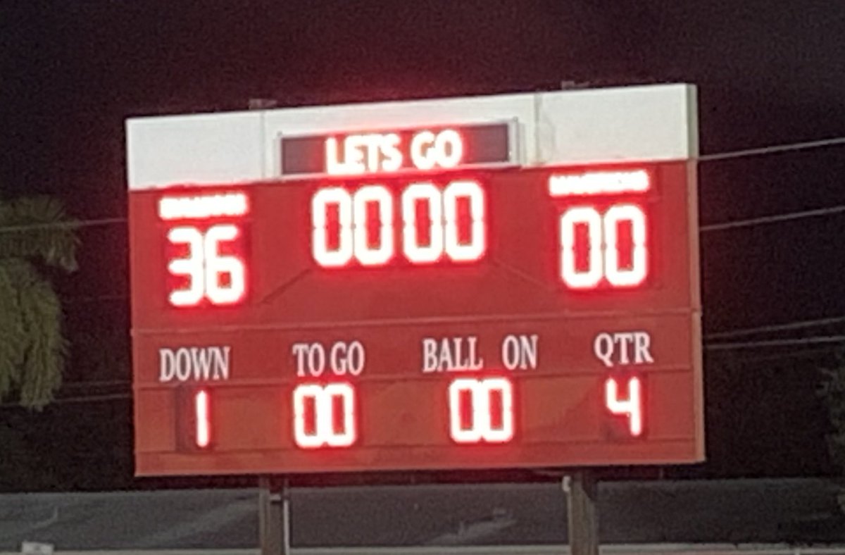 BCPSDirector's tweet photo. SBHS’s Dawg Pound was HYPE for #FridayNightLights! The Cheerleaders, the Mascot, the Water Crew, the Dawg Pound Crowd, the Band &amp; Color Guard were all OFF THE CHAIN! And look at that score! Way to bring it home boys! 💪🏽👏🏽We are...SOUTHBROWARD!❤️💛 @dawg_walksbhs @SBHSBulldog_Ath https://t.co/02lepsvcDx