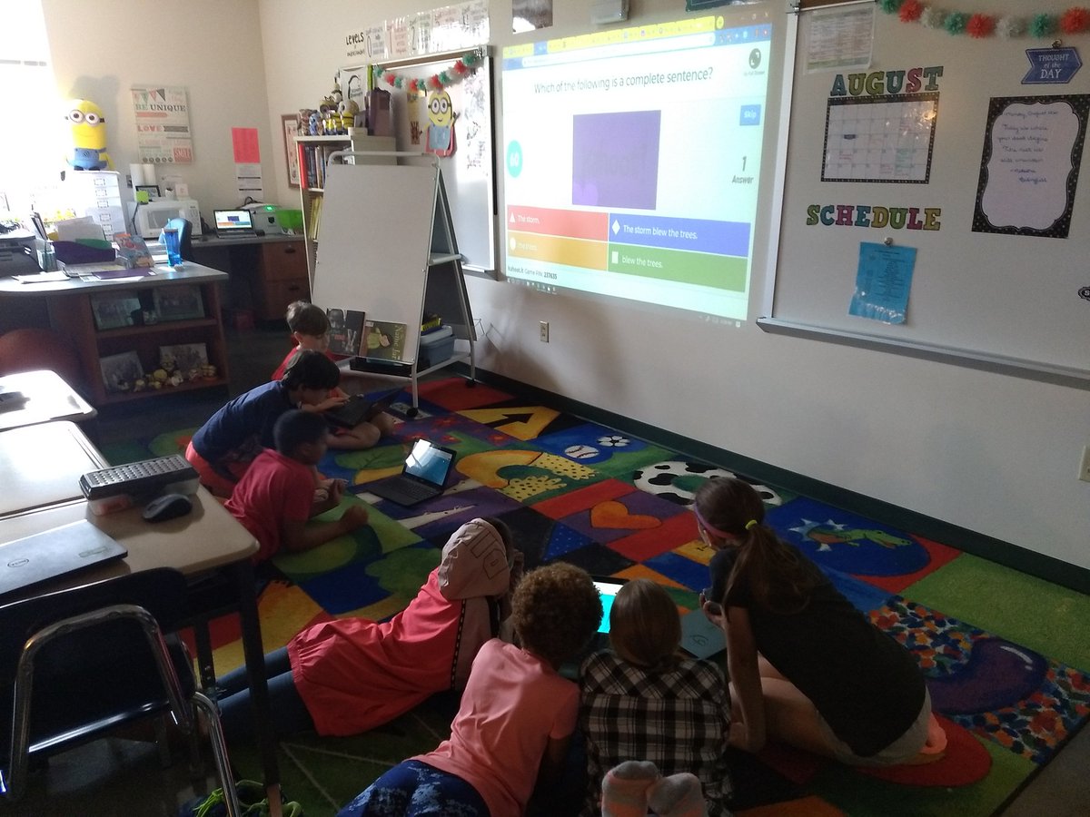 amymaledy's tweet photo. Some of things we worked on this week included place value, understanding irony with @PearDeck, learning what is in our solar system, and identifying complete sentences with @GetKahoot.  #OFarmDES #5thgrade https://t.co/1ZwH6yPJH4