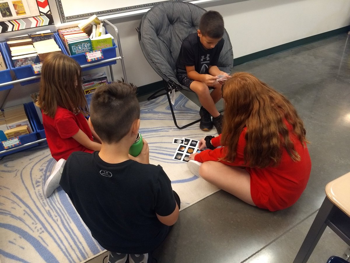 amymaledy's tweet photo. Some of things we worked on this week included place value, understanding irony with @PearDeck, learning what is in our solar system, and identifying complete sentences with @GetKahoot.  #OFarmDES #5thgrade https://t.co/1ZwH6yPJH4