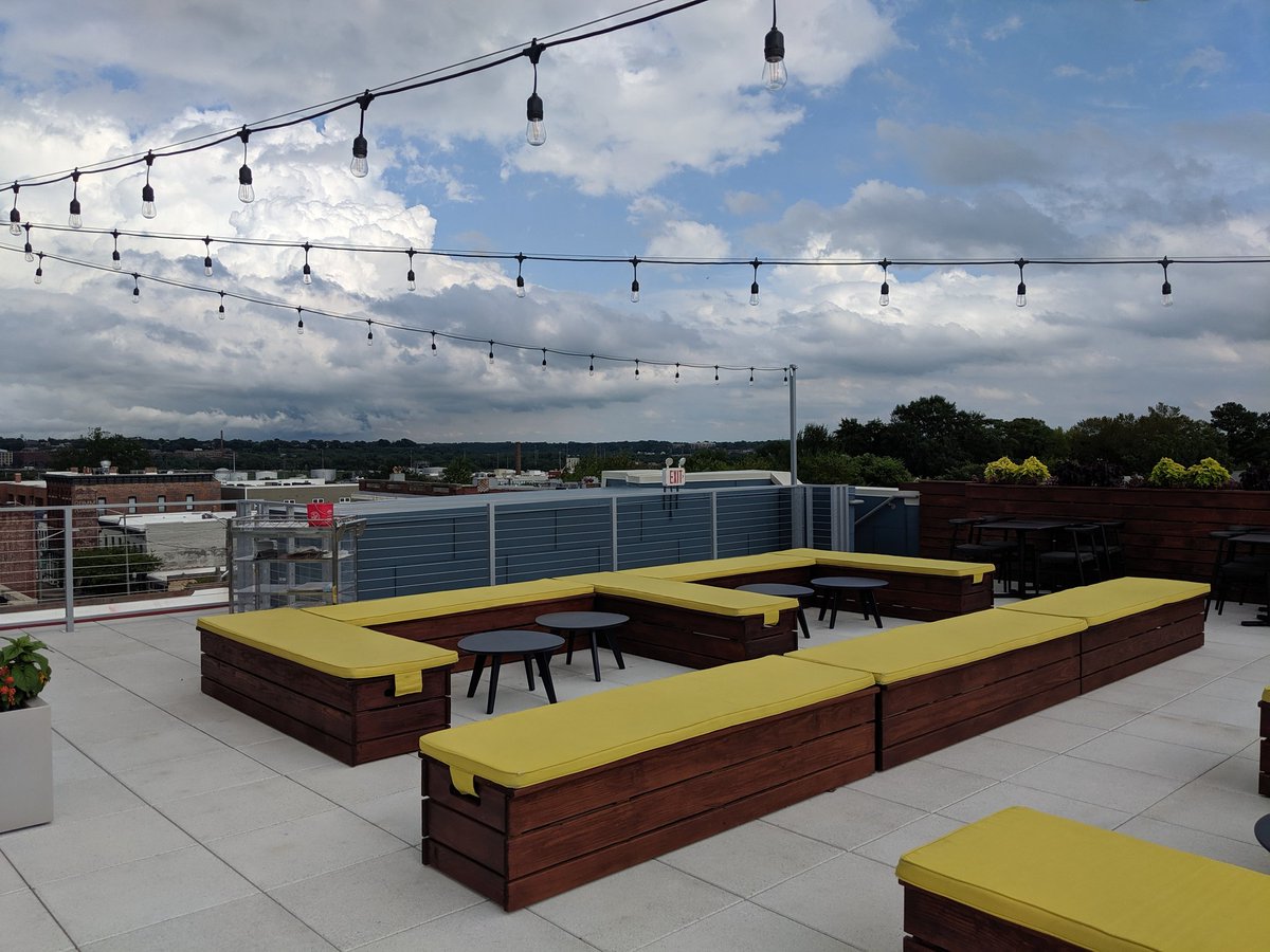 Finally got a chance to check out @DogtownBrewCo and it instantly became one of my favorite new spots in #RVA. #findyourpack #virginiabeer #virginiacraftbeer #vabeer #richmondva #beer #newbrewery