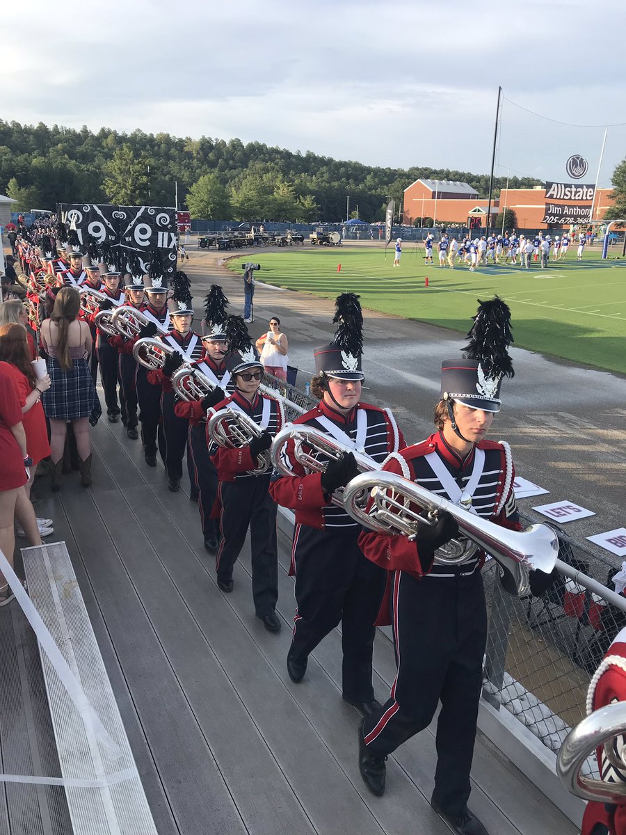 OakMountainBand's tweet photo. First football game is in the books, and we started the season with a shutout! Oak Mountain 17 - Chelsea 0. Way to go, Eagles! #goom #halftime2019 #araceagainsttime https://t.co/Fjrfg8Roah