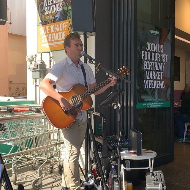 IntheCoveITC's tweet image. Live music 🎶at @flannerysorganic Lane Cove. They are celebrating their first birthday in Lane Cove. Face painting, music, tasting and more. The food looks good at @seasonscafegroup. Have not eaten there yet must give it a try.  #itc #inthecove #lanec… ift.tt/2TXFgKZ