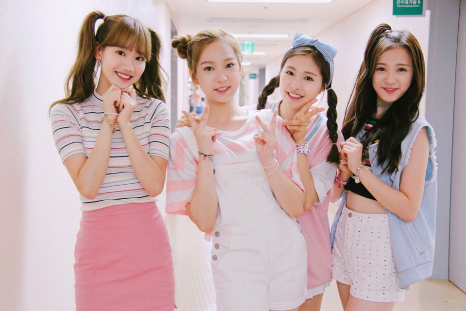 ggoeul's tweet photo. fine thank you my love ~
forever, i want to look at you. 💖🍍
#HAPPY_APRIL_DAY #FallingInAPRIL_4Years
#4월이들과_함께한4년_영원히4랑해
#4alling_In_4PRIL https://t.co/t4TzAIMeqe