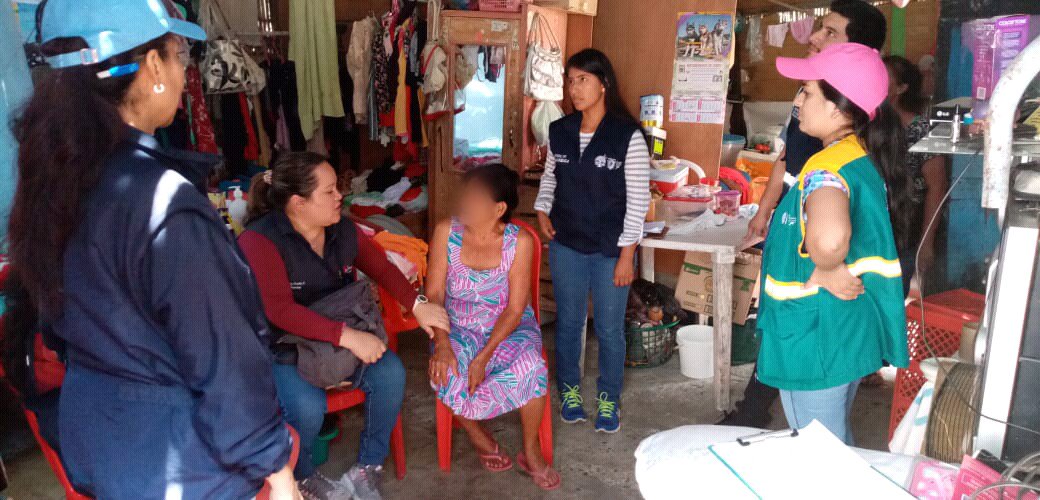 Salud_Guayas's tweet photo. Localización de casos priorizados y mapeo realizó el personal del Distrito 09D09 en el marco de la  implementación de la Estrategia #MédicoDelBarrio #SaludParaTodos #VíaALaCosta #MSPdeTodosyParaTodos https://t.co/uw9Cil3RFP