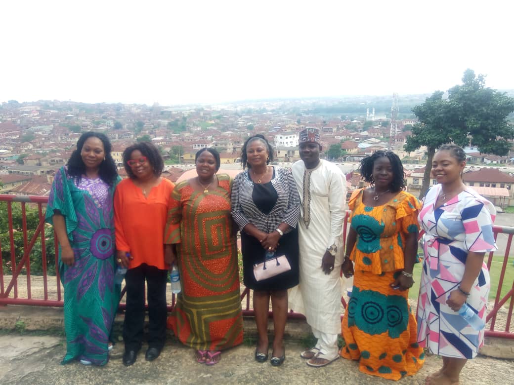 Louisaono1's tweet image. Right on the rock in Abeokuta with the dedicated team of World Bank assisted #NFWP for women Empowerment. Abia, Edo and Ogun State rocks. @FriyaKimde