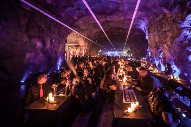 Dank <a href="/bonzbloggt/">BONZ.CH</a> für den coolen Beitrag über #einenachtimbergwerk! 

#gothic #newwave #nachtimbergwerk #synthpop #darkwave #alternative #metal #indie #festival #kultur #literatur #wgt #wavegotiktreffen @eventsimstollen