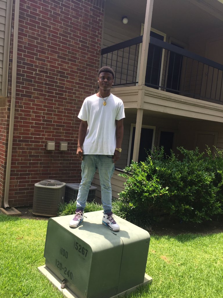 chtboy52 tweet picture