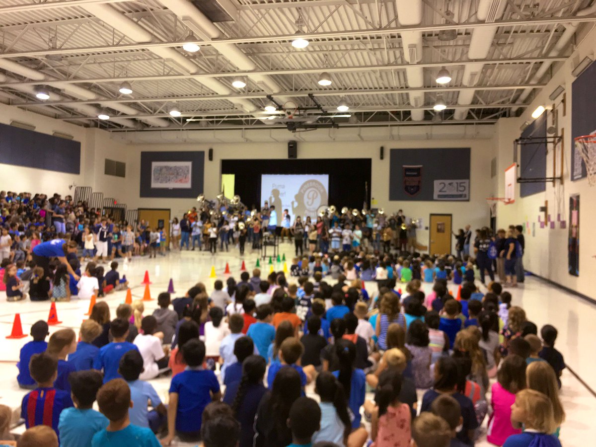 Smith2Robin's tweet photo. Rockin’ Our First Den Rally of the New School Year with the John Champe Marching Knights! @PThiessen_LCPS  #FunFriday https://t.co/gR89Wh8YJJ