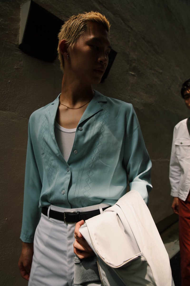 sullentokyo's tweet photo. ONLINE UPDATED

left
outer: WIDE DENIM JACKET
pants: LEVI'S 501 DENIM PANTS

right
outer: CALVIN KLEIN HIGH NECK SHORT BLOUSON
inner: OPEN  COLLAR DESIGN SHIRT 
pants: HIGH WAIST FLARE TROUSER

https://t.co/y7of610ClC https://t.co/7Zzi4K9cuR
